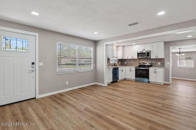 4313 HARBOR VIEW Drive, Jacksonville, FL 32208