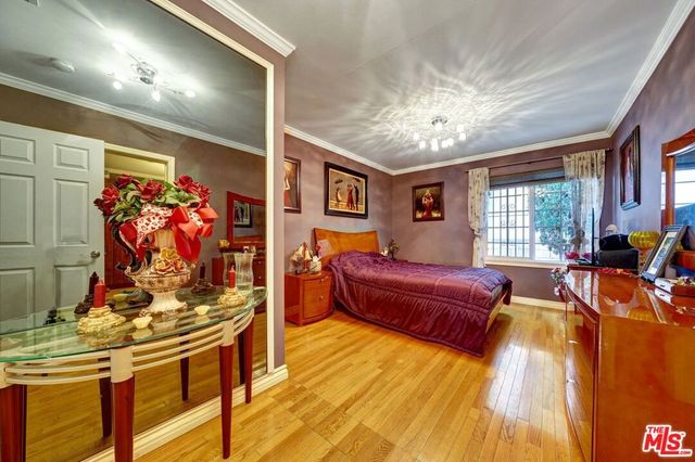 840 844 N Poinsettia Place, Los Angeles, CA 90046