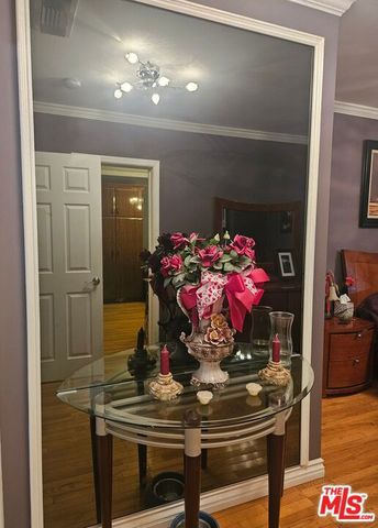 840 844 N Poinsettia Place, Los Angeles, CA 90046