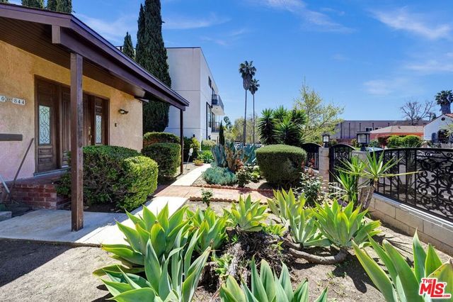 840 844 N Poinsettia Place, Los Angeles, CA 90046