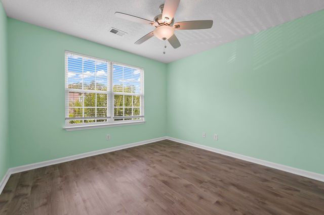 3550 Chestnut Dr, Myrtle Beach, SC 29577