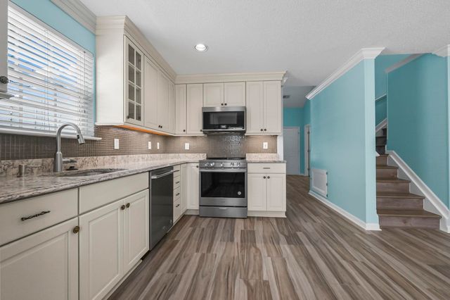 3550 Chestnut Dr, Myrtle Beach, SC 29577