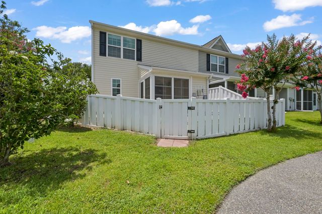 3550 Chestnut Dr, Myrtle Beach, SC 29577