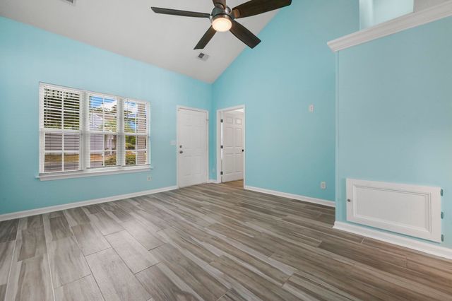 3550 Chestnut Dr, Myrtle Beach, SC 29577