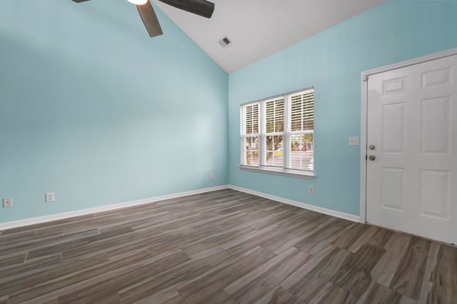 3550 Chestnut Dr, Myrtle Beach, SC 29577