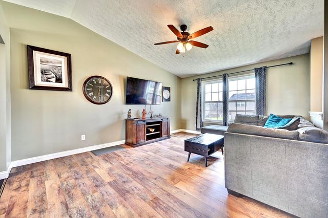 220 Ten Mile Drive, Dry Ridge, KY 41035