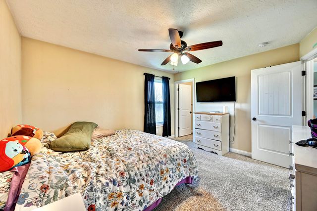 220 Ten Mile Drive, Dry Ridge, KY 41035