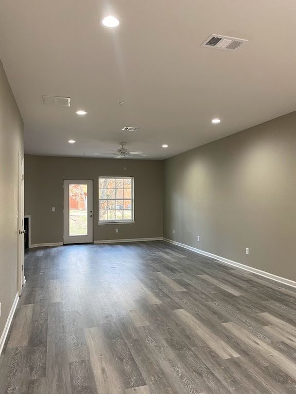 1305 West Villa Maria Road D103, Bryan, TX 77801 — photo 2