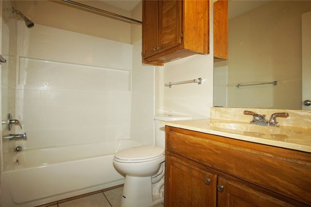 5718 Red Cactus Court, Arlington, TX 76017