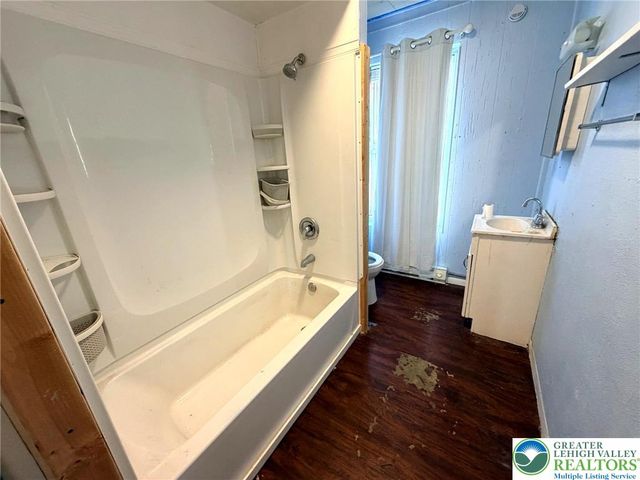 18 West liberty, Allentown City, PA 18102