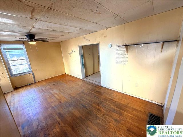 18 West liberty, Allentown City, PA 18102