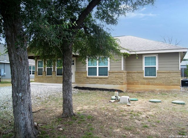1229 BOB WHITE DR, Spring Branch, TX 78070