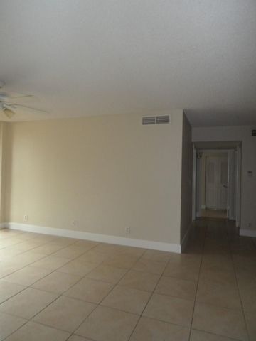 10773 CLEARY Boulevard 110, Plantation, FL 33324