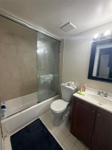10773 CLEARY Boulevard 110, Plantation, FL 33324