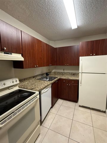 10773 CLEARY Boulevard 110, Plantation, FL 33324