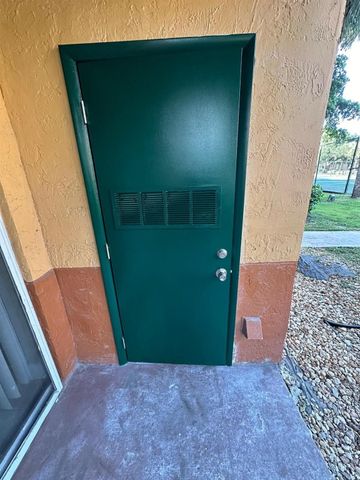 10773 CLEARY Boulevard 110, Plantation, FL 33324