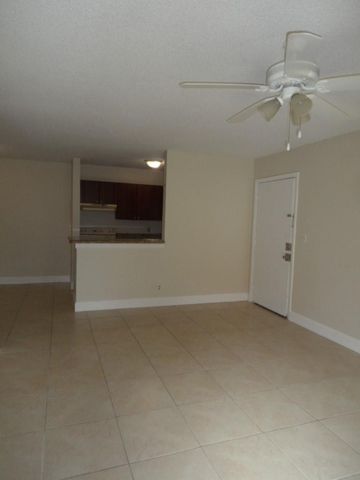 10773 CLEARY Boulevard 110, Plantation, FL 33324