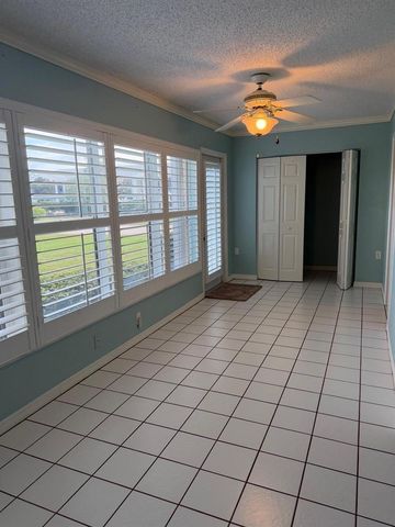 670 E Lake Jasmine Circle 106, Vero Beach, FL 32962