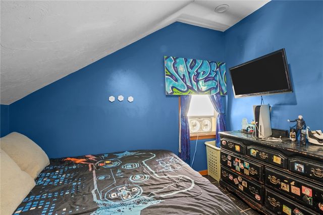 56 Henrietta Street, Providence, RI 02904