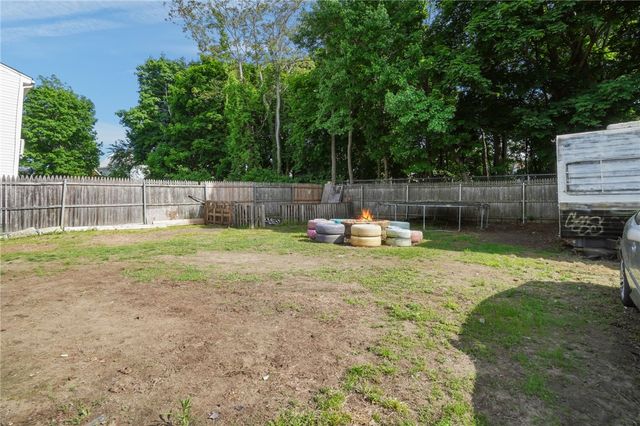 56 Henrietta Street, Providence, RI 02904