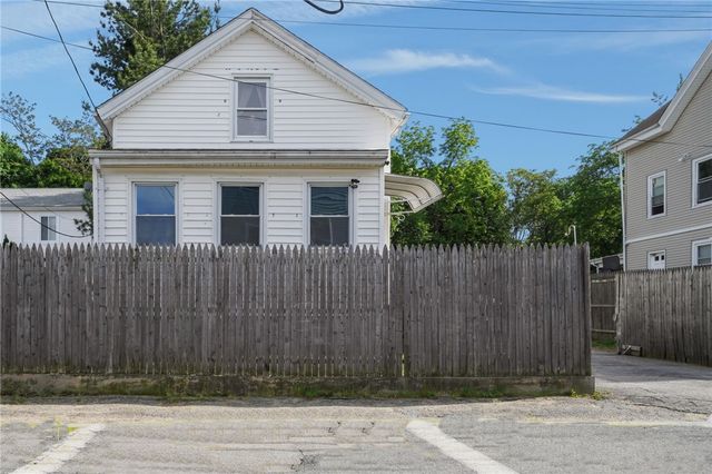 56 Henrietta Street, Providence, RI 02904