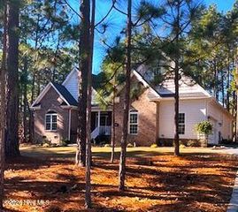 244 Longleaf Drive, West End, NC 27376