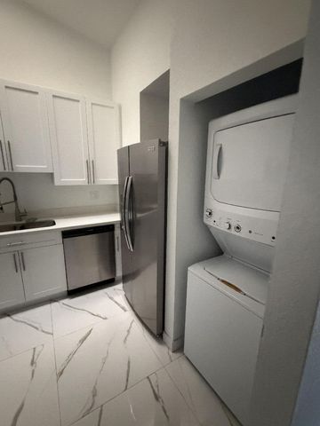 9804 NW 37th Street 3e, Sunrise, FL 33351