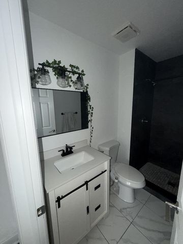 9804 NW 37th Street 3e, Sunrise, FL 33351