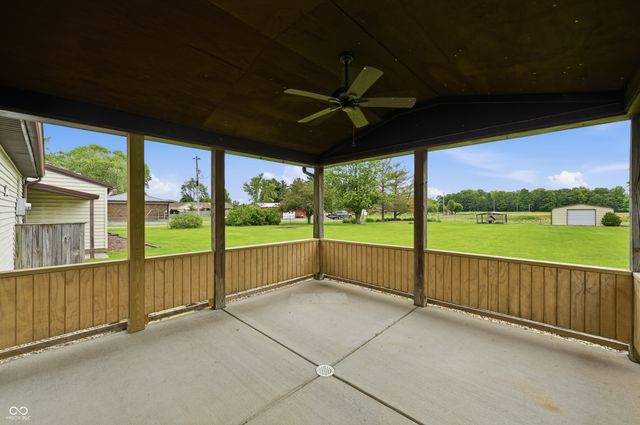 9405 N County Road 150 E, Pittsboro, IN 46167