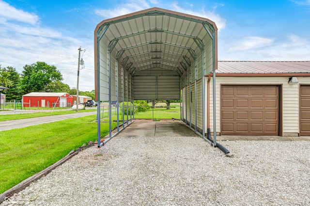 9405 N County Road 150 E, Pittsboro, IN 46167