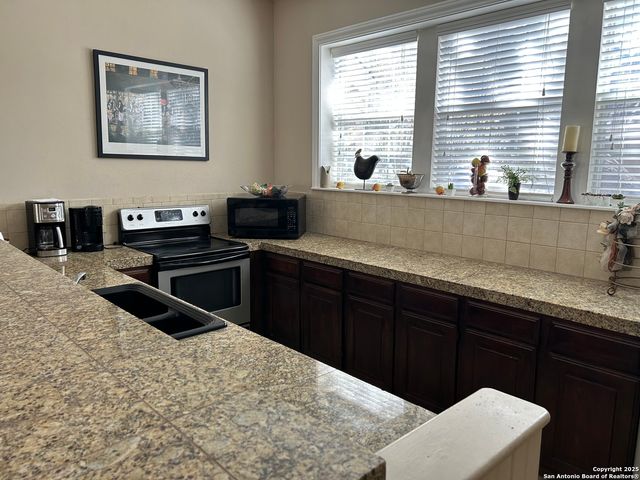 13130 Blanco Rd Apt 207, San Antonio, TX 78216