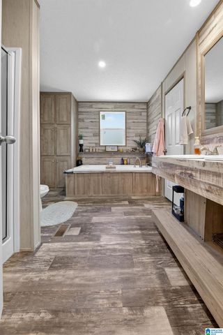 70 COUNTY ROAD 358, Clanton, AL 35045