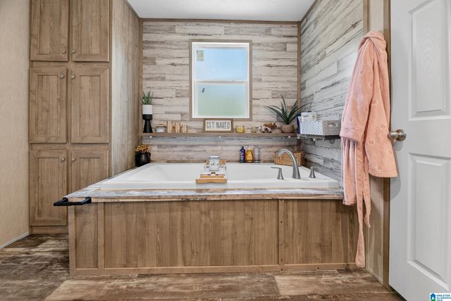 70 COUNTY ROAD 358, Clanton, AL 35045