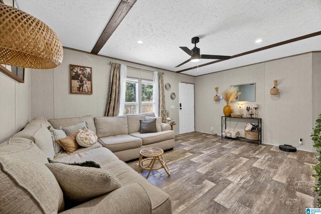 70 COUNTY ROAD 358, Clanton, AL 35045