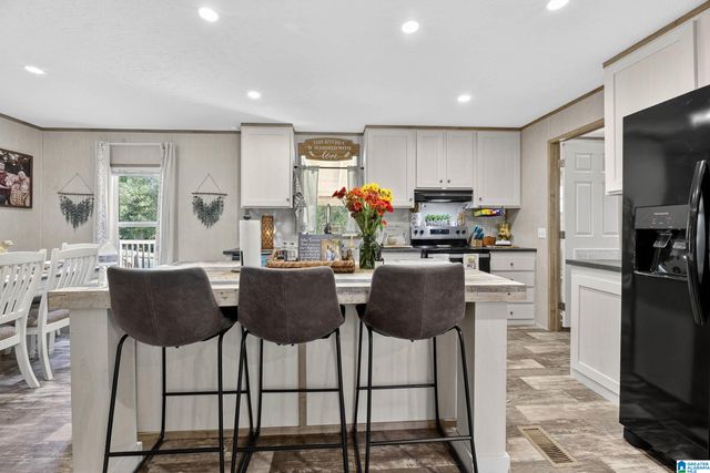 70 COUNTY ROAD 358, Clanton, AL 35045