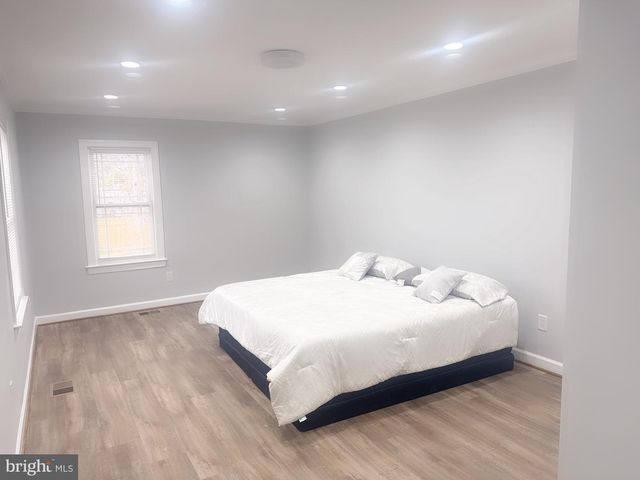 506 E PATAPSCO AVE, Brooklyn, MD 21225