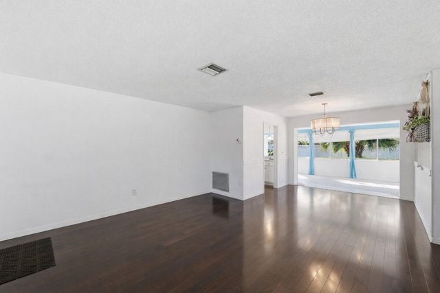 2589 REDWOOD CIRCLE, Clearwater, FL 33763