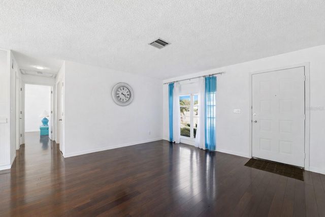 2589 REDWOOD CIRCLE, Clearwater, FL 33763