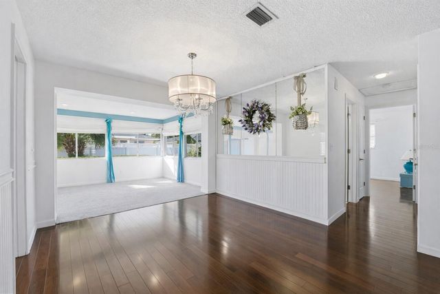 2589 REDWOOD CIRCLE, Clearwater, FL 33763