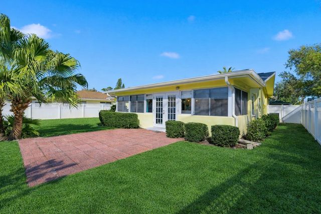 2589 REDWOOD CIRCLE, Clearwater, FL 33763