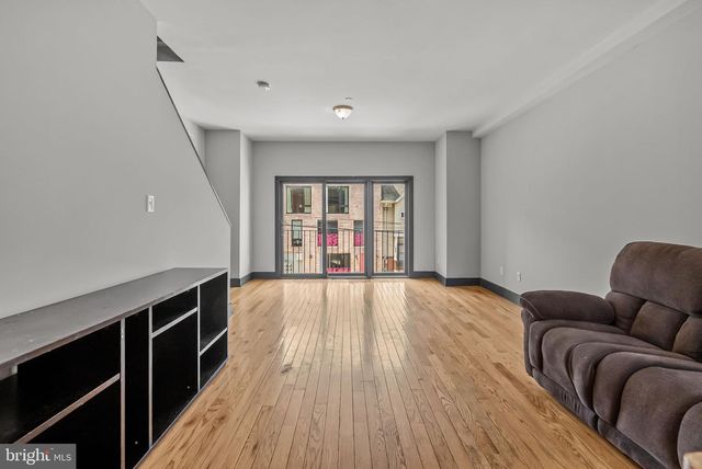 1805 N 18TH ST, Philadelphia, PA 19121