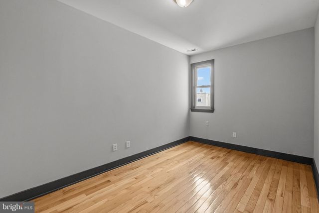 1805 N 18TH ST, Philadelphia, PA 19121