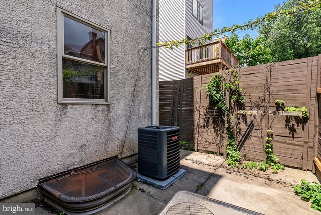 1805 N 18TH ST, Philadelphia, PA 19121