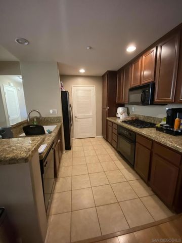 64 Via Sovana, Santee, CA 92071