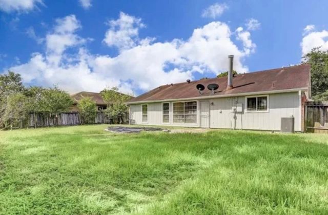 2335 Morning Meadow Drive, Missouri City, TX 77489