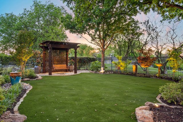 1008 Excalibur Boulevard, Lewisville, TX 75056