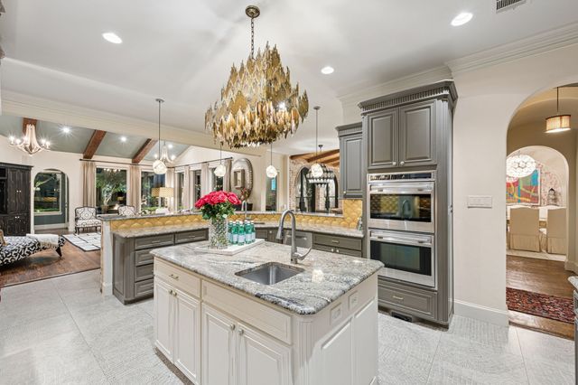 1008 Excalibur Boulevard, Lewisville, TX 75056