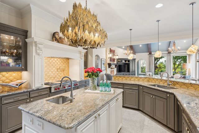 1008 Excalibur Boulevard, Lewisville, TX 75056