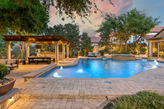 1008 Excalibur Boulevard, Lewisville, TX 75056
