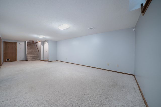 328 W 1st St, Andover, KS 67002